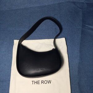 🧁"The Row Black Smooth Leather Half Moon Shoulder Bag "
